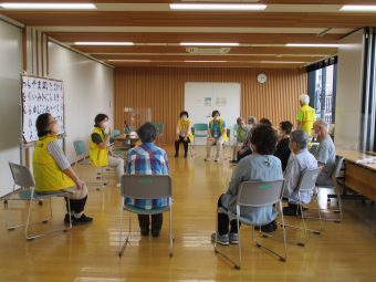 音読&体操教室の様子